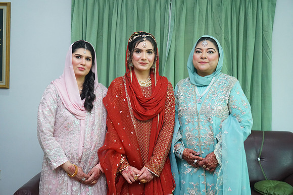Hasan & Sundus Barat 00200