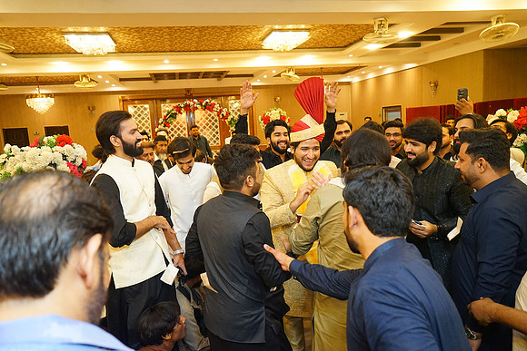 Farhan & Anum Barat 00184