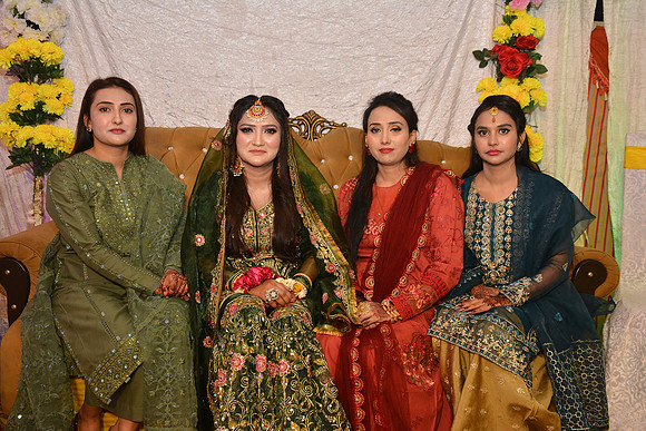 Usman & Maria Mehndi 00080