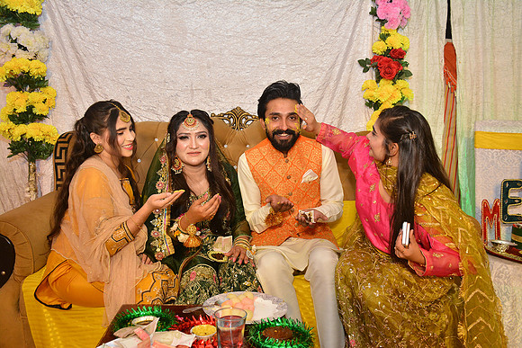 Usman & Maria Mehndi 00215