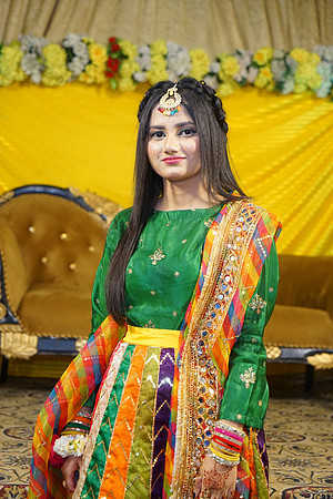 Umer Hayat & Qurat ul Ain Mehndi 00099