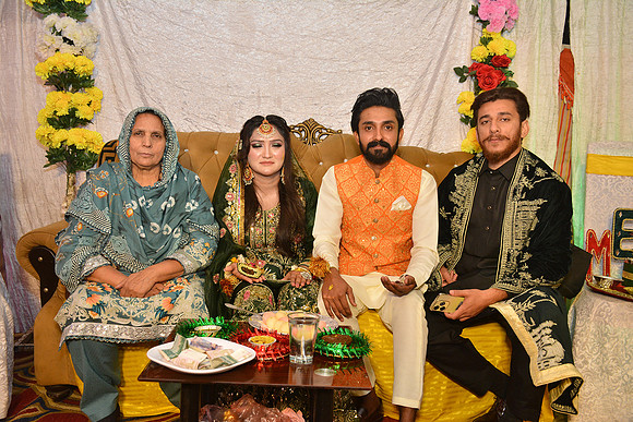 Usman & Maria Mehndi 00193