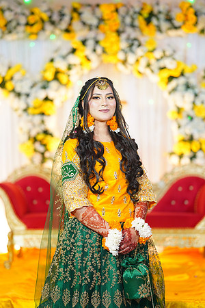 Uzair & Faria Mehndi 00008