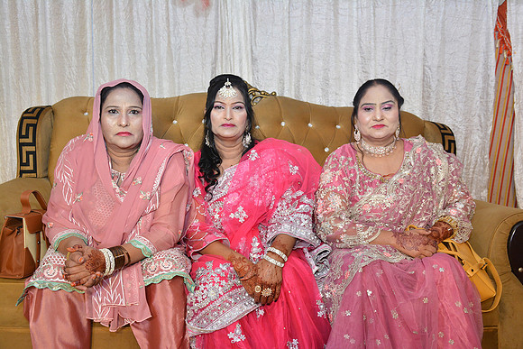 Usman & Hafsa Barat 00017
