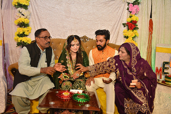 Usman & Maria Mehndi 00174