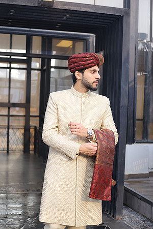 Hasan & Sundus Barat 00049