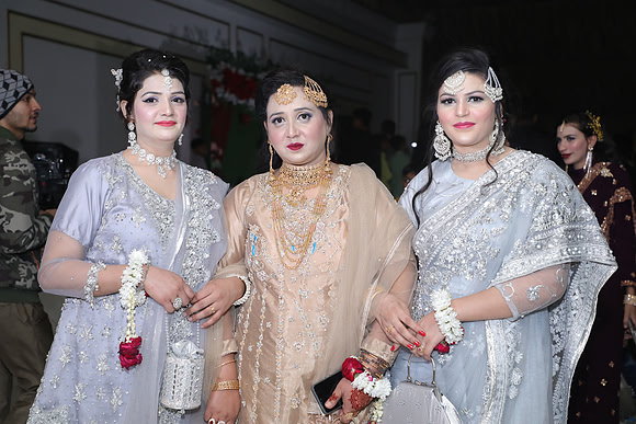 Ibrar & Aleena Barat 00248
