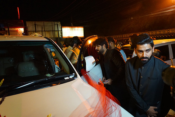 Farhan & Anum Barat 00147