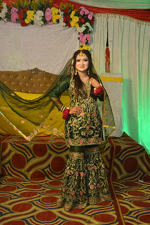 Usman & Maria Mehndi 00037