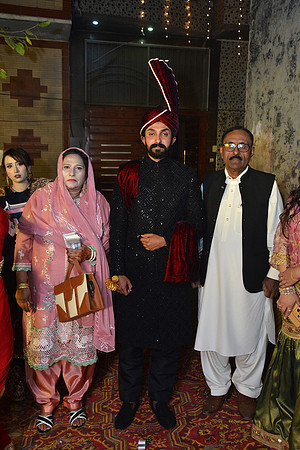 Usman & Hafsa Barat 00042