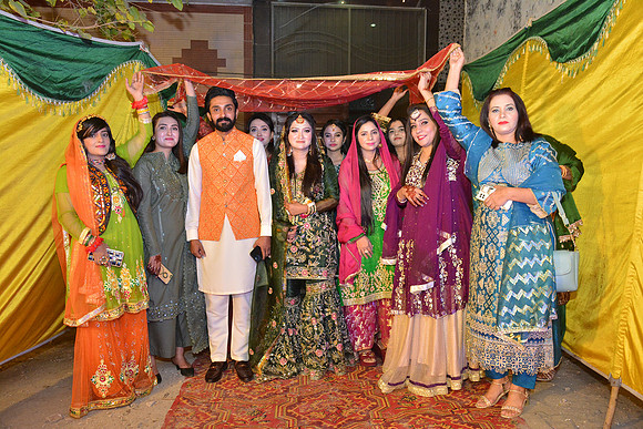 Usman & Maria Mehndi 00160