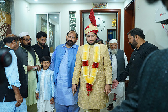 Farhan & Anum Barat 00118