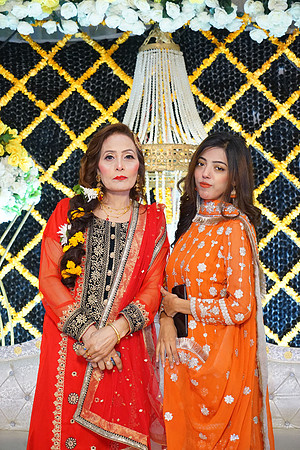 Ayesha & Arslan Mehndi 00126
