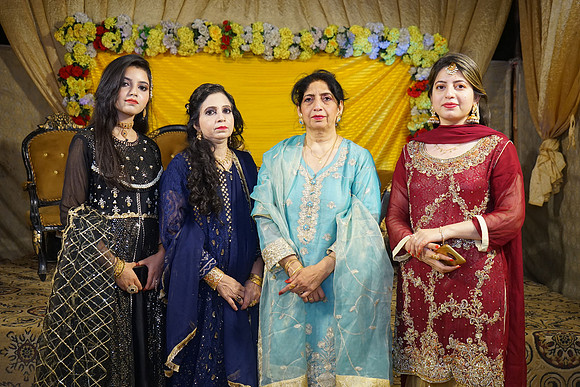 Umer Hayat & Qurat ul Ain Mehndi 00055