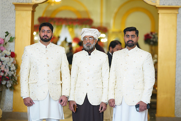 Azhar & Ayesha Barat 00156