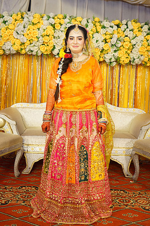 Rafiya & Fahad Mehndi 00018