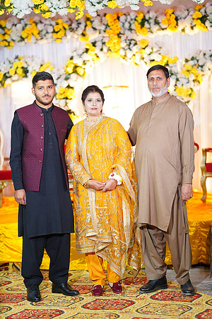 Uzair & Faria Mehndi 00181