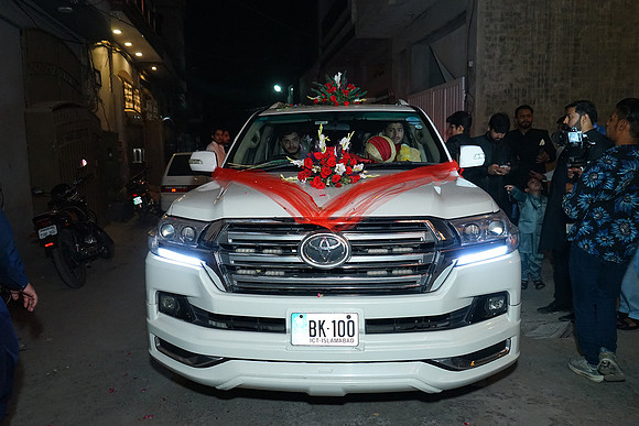 Farhan & Anum Barat 00146