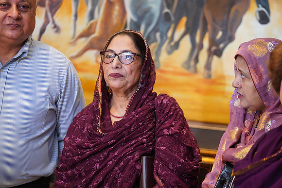 Yasir & Nida 00208
