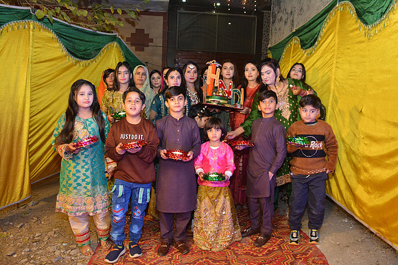 Usman & Maria Mehndi 00137
