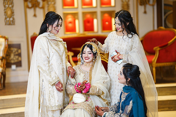 Ayesha & Khurram Nikah 00091