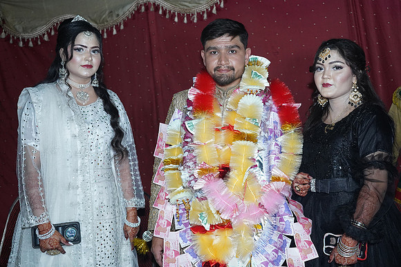 Usama & Bisma Barat 00237