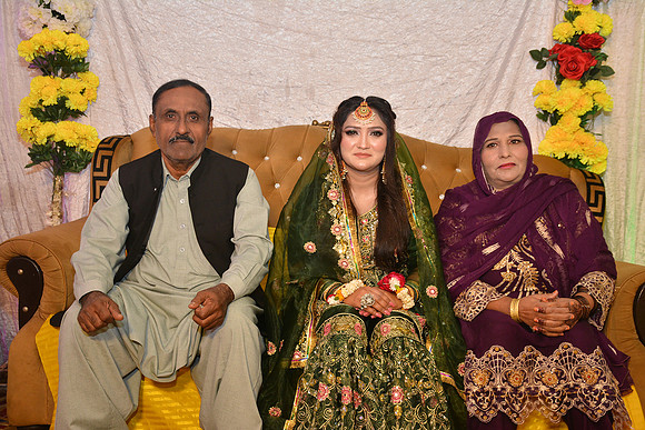 Usman & Maria Mehndi 00064