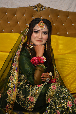 Usman & Maria Mehndi 00044