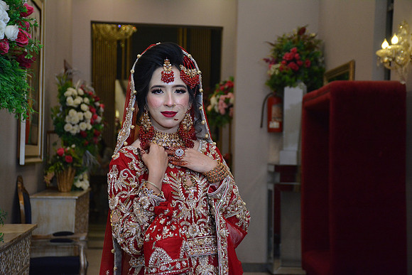 Usman & Hafsa Barat 00120