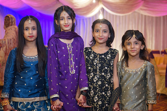 Iqra & Amjad Mehndi 00107