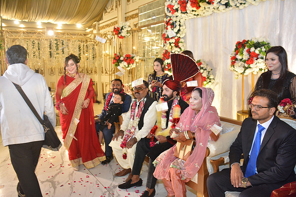 Usman & Hafsa Barat 00161