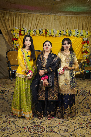 Umer Hayat & Qurat ul Ain Mehndi 00182