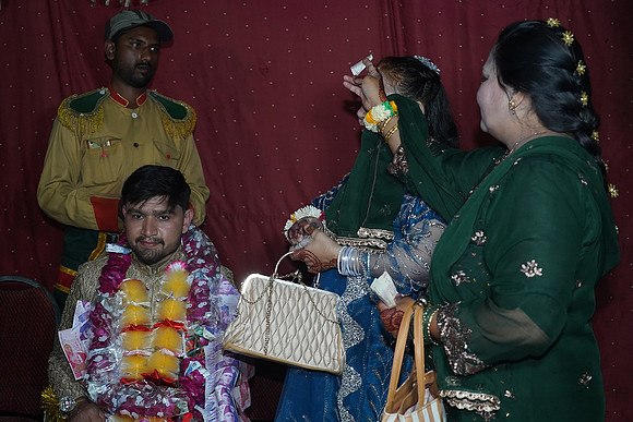 Usama & Bisma Barat 00199