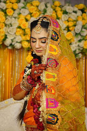 Rafiya & Fahad Mehndi 00062