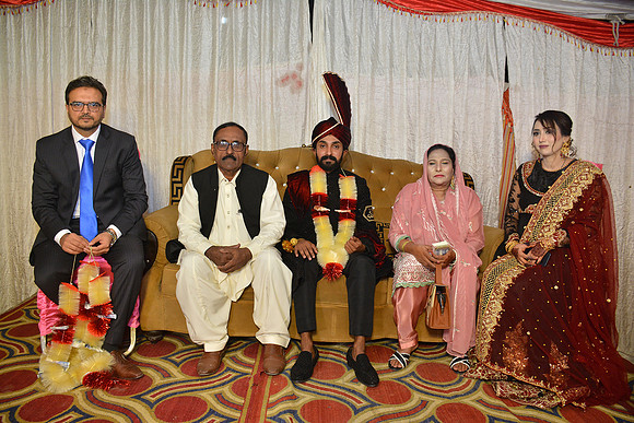 Usman & Hafsa Barat 00058
