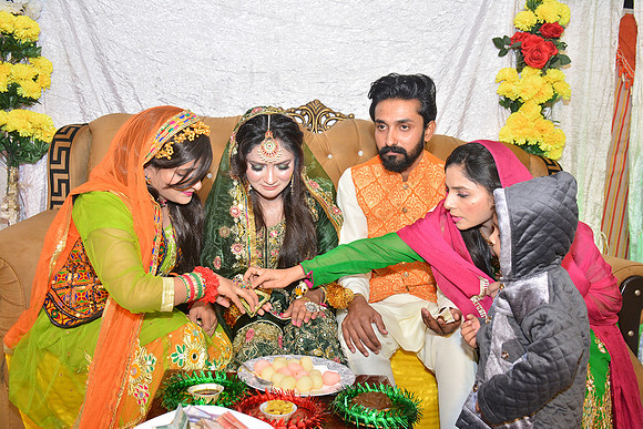 Usman & Maria Mehndi 00188
