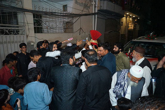 Farhan & Anum Barat 00139