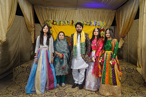 Umer Hayat & Qurat ul Ain Mehndi 00234
