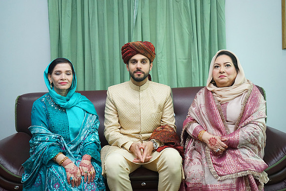 Hasan & Sundus Barat 00181