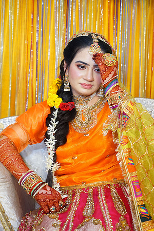 Rafiya & Fahad Mehndi 00038