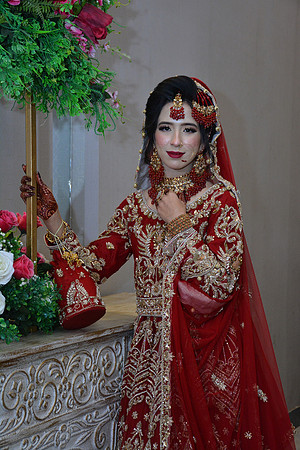 Usman & Hafsa Barat 00113
