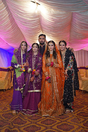 Iqra & Amjad Mehndi 00193