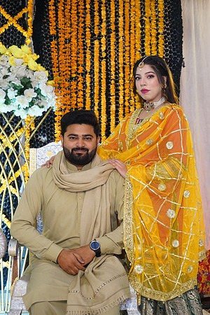 Ayesha & Arslan Mehndi 00087