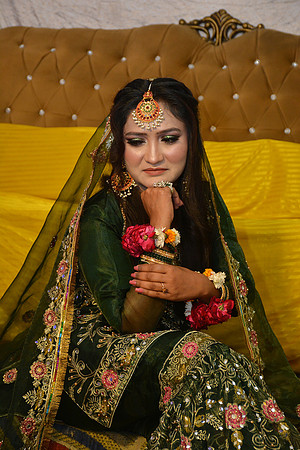 Usman & Maria Mehndi 00048