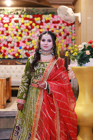 Usama & Bisma Mehndi 00115