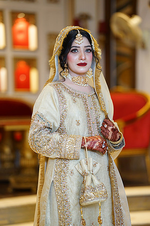 Ayesha & Khurram Nikah 00001