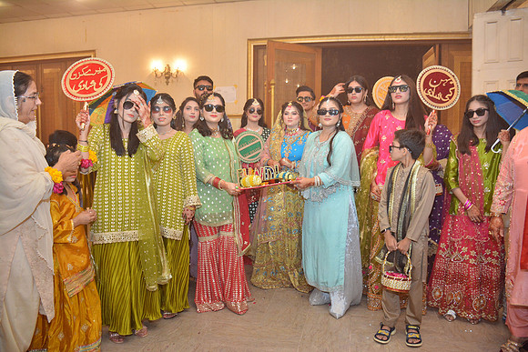 Nouman & Hijab Mehndi 00233