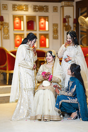 Ayesha & Khurram Nikah 00092