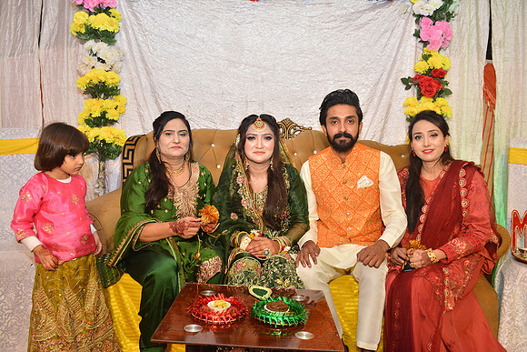 Usman & Maria Mehndi 00168