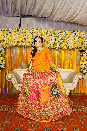 Rafiya & Fahad Mehndi 00052